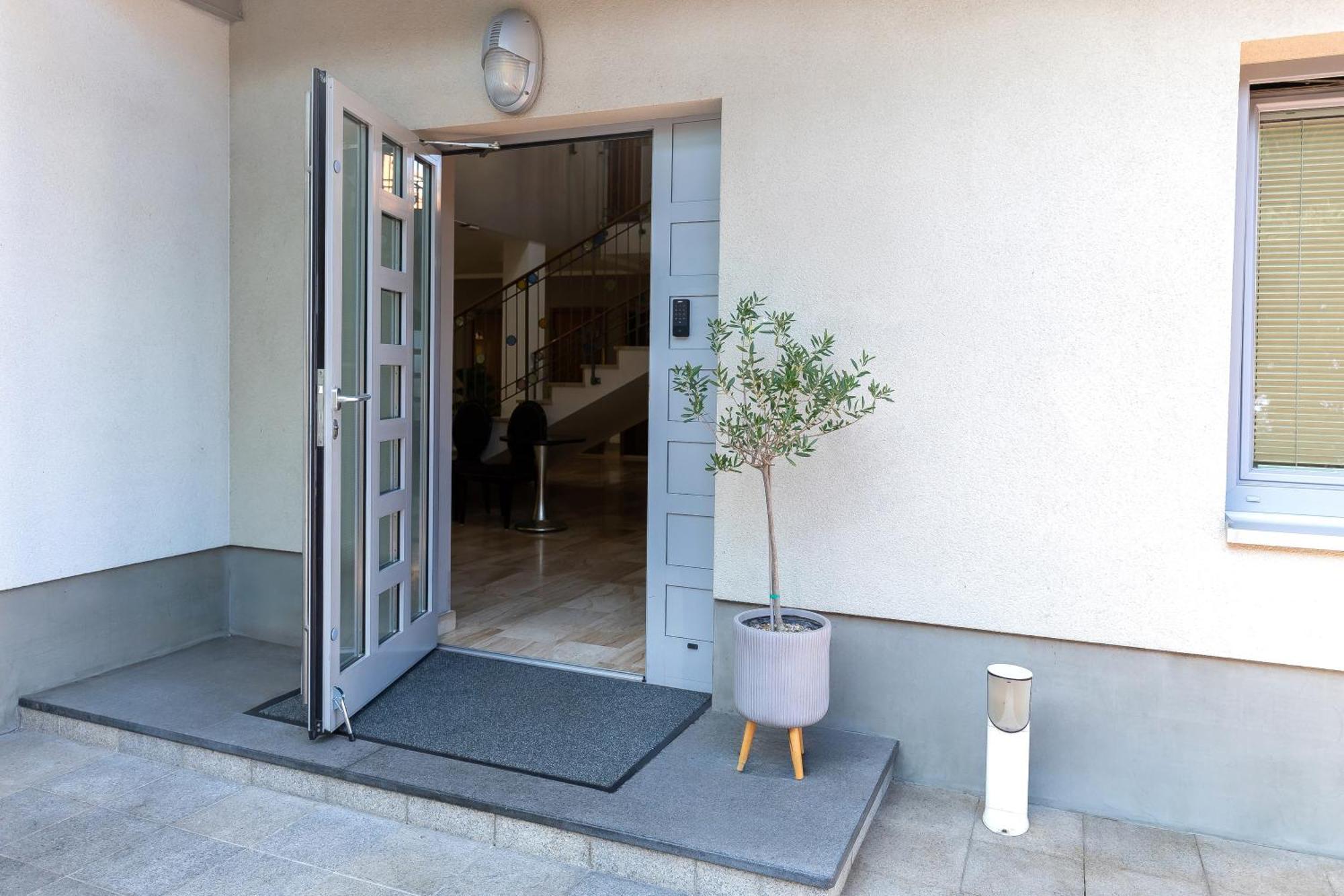 Hotel 365 Maribor Exterior foto